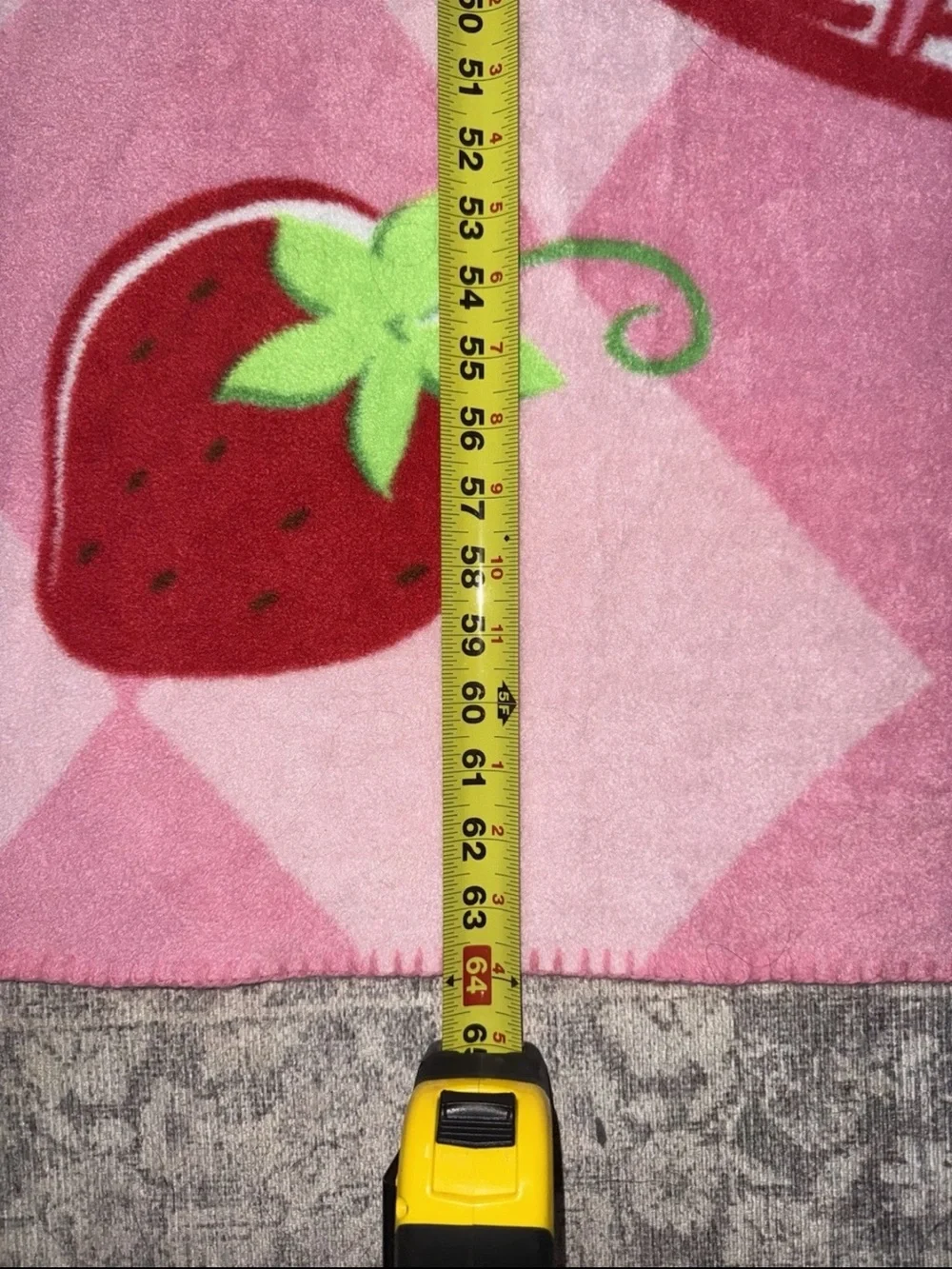 Vintage strawberry’s shortcake fleece blanket